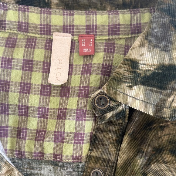 Women’s Olive Green Long Button-Up Shirt Jacket - Picture 3 of 9